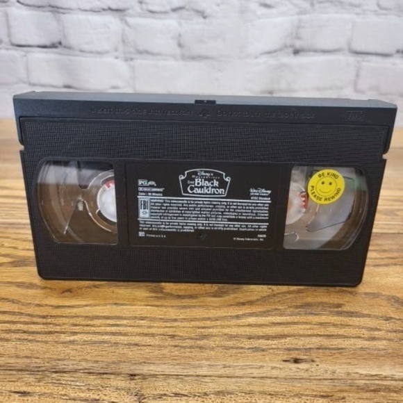 Disney "The Black Cauldron" VHS Vintage Disney Movie - Picture 4 of 6